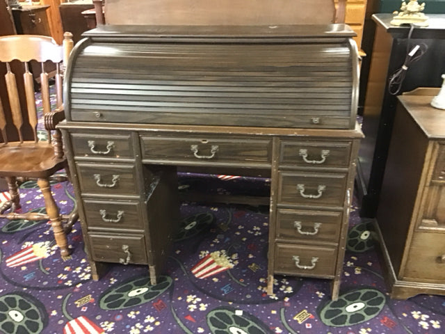 ROLL TOP DESK ( MISSING TRIM ) – Consign-it Furniture, LLC